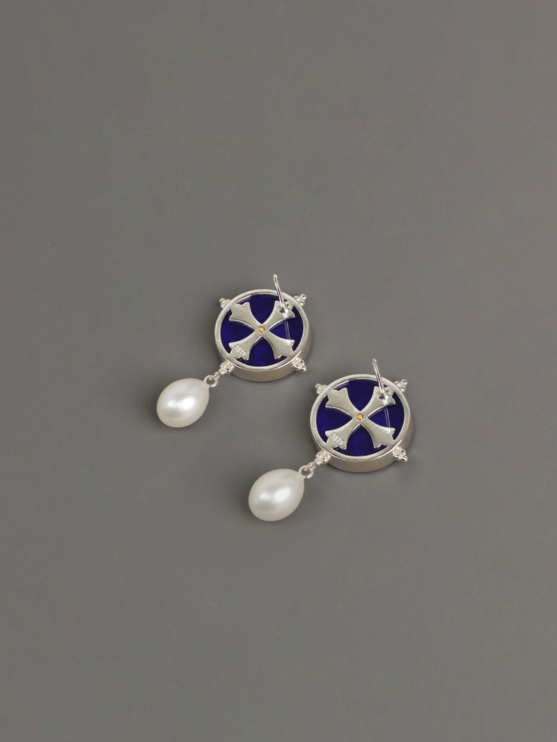 Night Stryge – Gothic Pearl Earrings in Silver 925