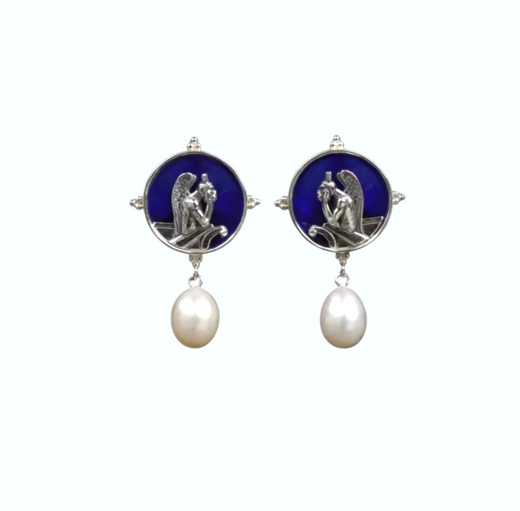 Night Stryge – Gothic Pearl Earrings in Silver 925