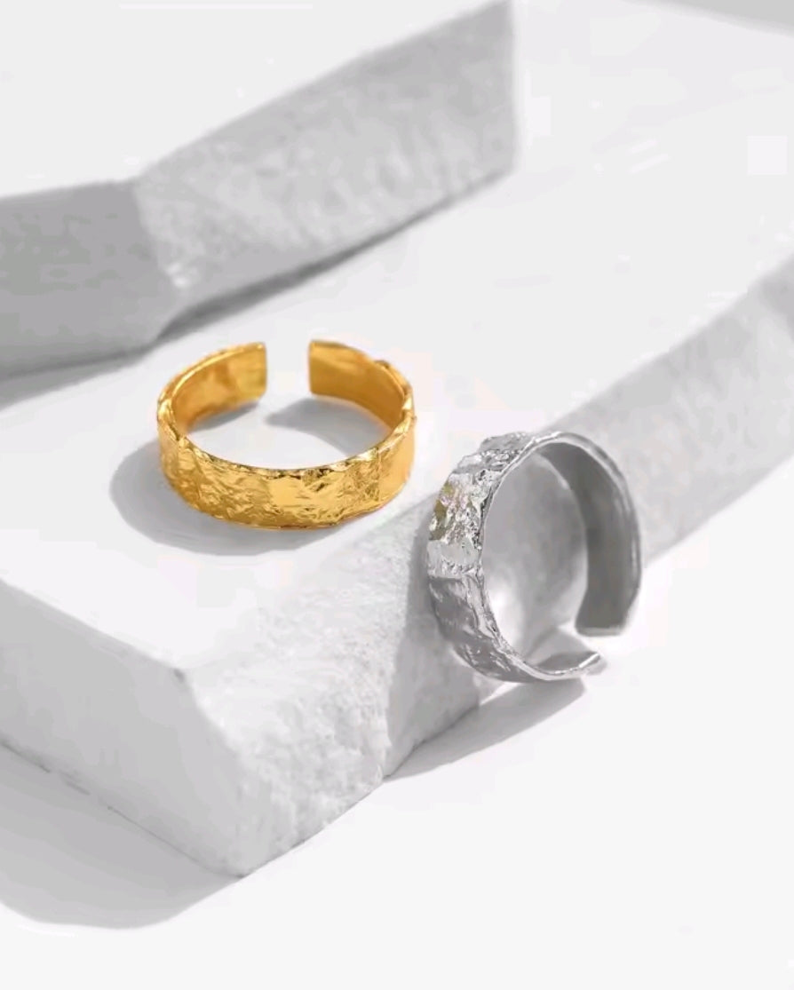 Organic Fluid Hammered Texture Adjustable Ring – S925 Sterling Silver & Gold Plated
