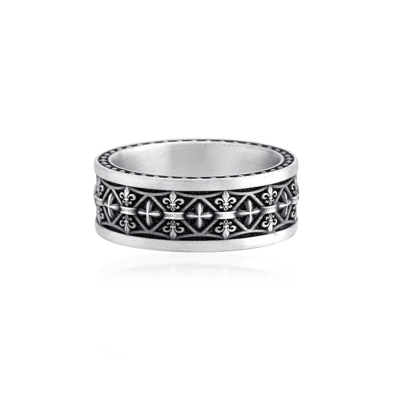 Renaissance Fleur-de-Lis Band Ring