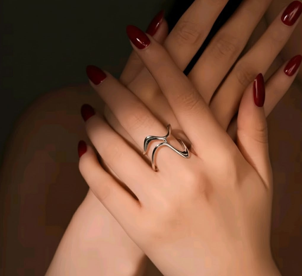 Minimalist Sterling Silver Wave Ring – Adjustable Fluid Design Statement Jewelry