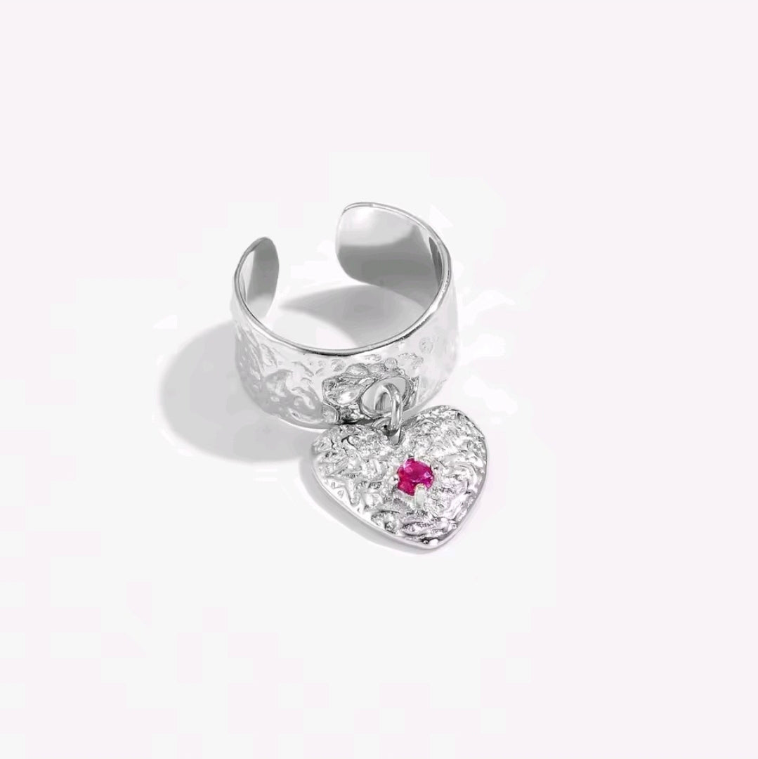 Eternal Heart Dangle Cuff | Hammered 925 Silver