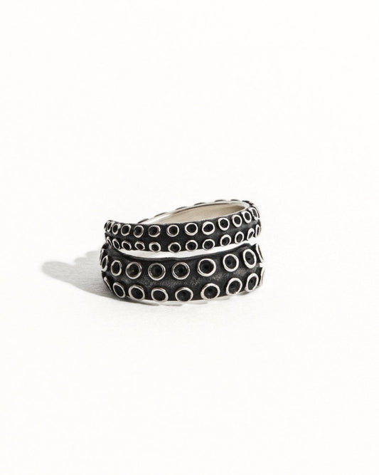 Abyssal Embrace – Silver Tentacle Ring