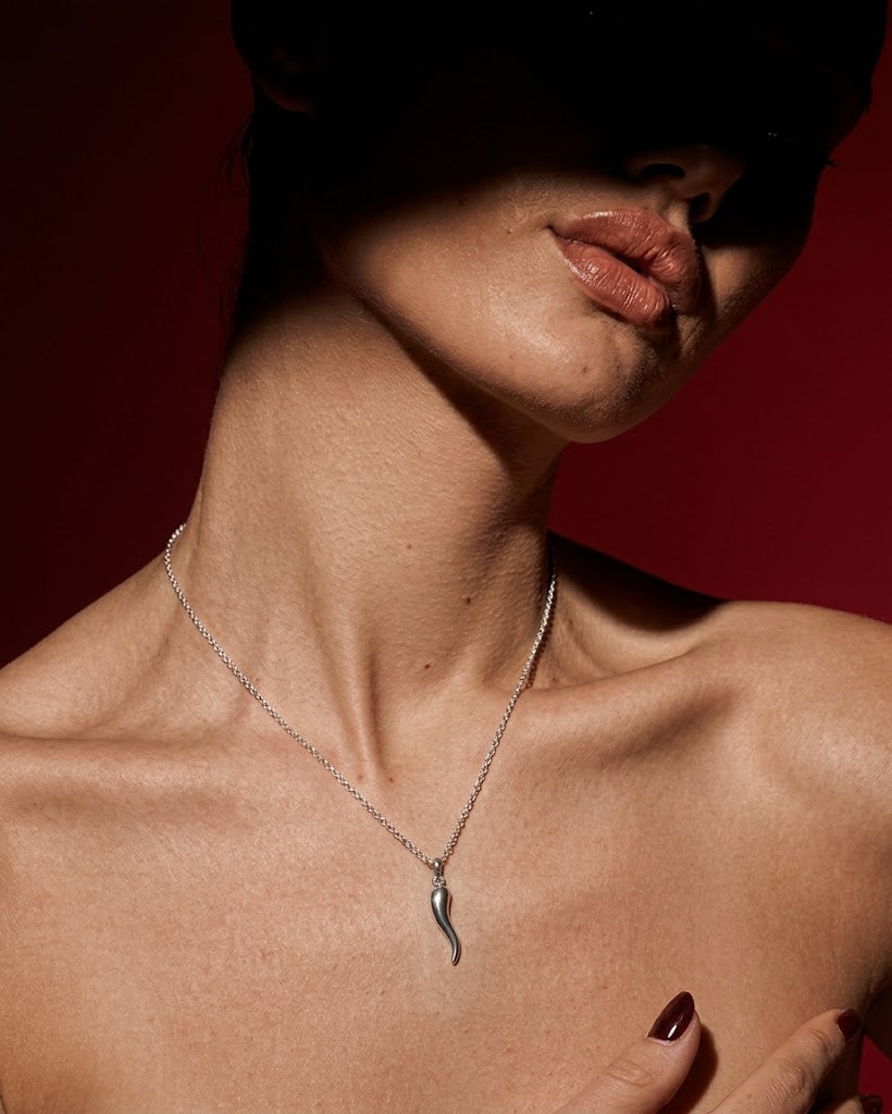 Sterling Silver Italian Horn Necklace – Small Smooth Cornicello Pendant with Fine Silver Chain